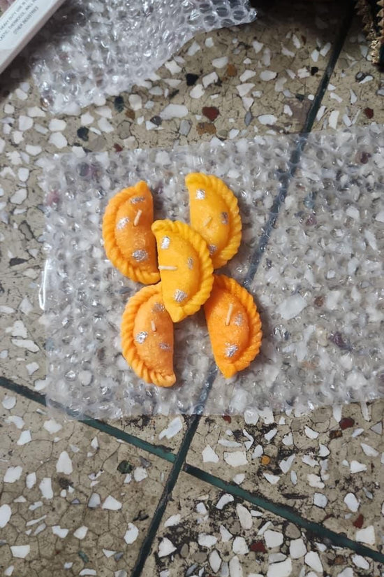 Gujiya Shape Candle Pack of 5